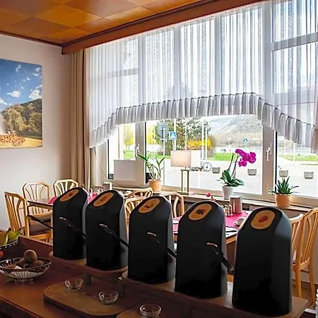 Hotell Zum Anker 2*